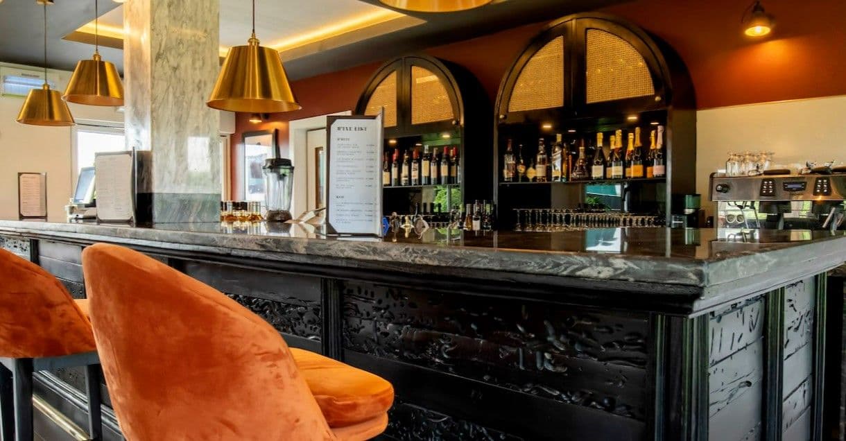 The Winebar at Lakowe Lakes
